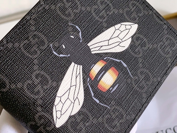 グッチ財布コピー側面デザイン